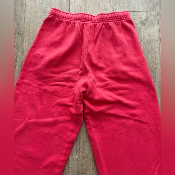 TNA Cozy Fleece barrel sweat Pants - Red - Picture 3 of 9